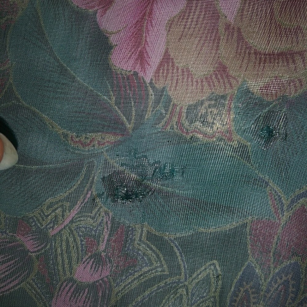 Robe free with VS pajamas - Picture 2 of 8